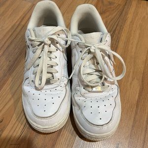 Nike air forces woman’s size 8.5